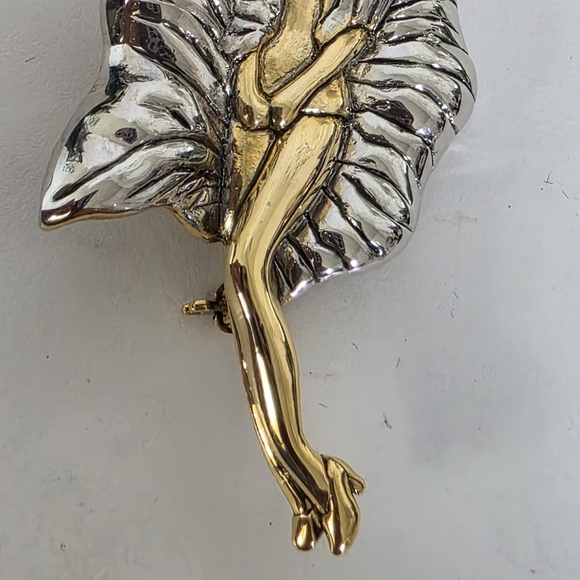 Vintage Gold and Silver Lady Brooch Pin - Picture 4 of 6